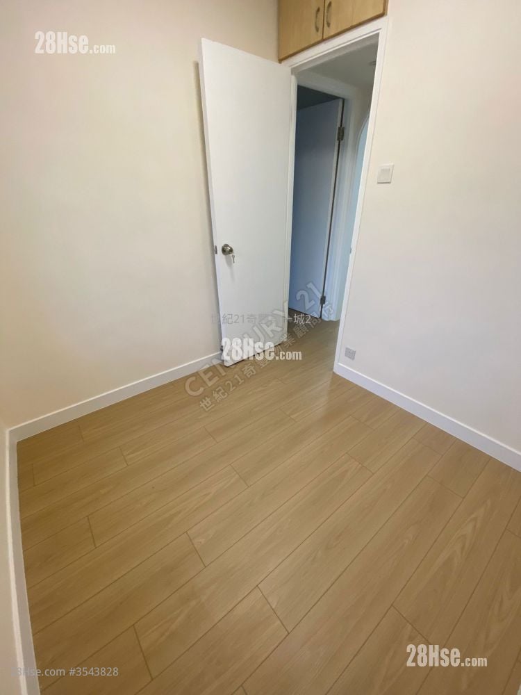Belair Gardens Sell 3 Bedrooms , 1 Bathroom 465 ft² ( 43.2 m² )