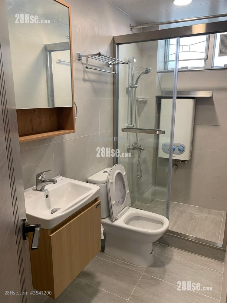 Tung Sing Court Rental 1 Bedroom , 1 Bathroom 399 ft² ( 37.1 m² )