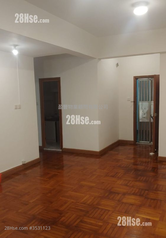 Lai Yee Building Rental 3 Bedrooms , 2 Bathrooms 867 ft² ( 80.5 m² )