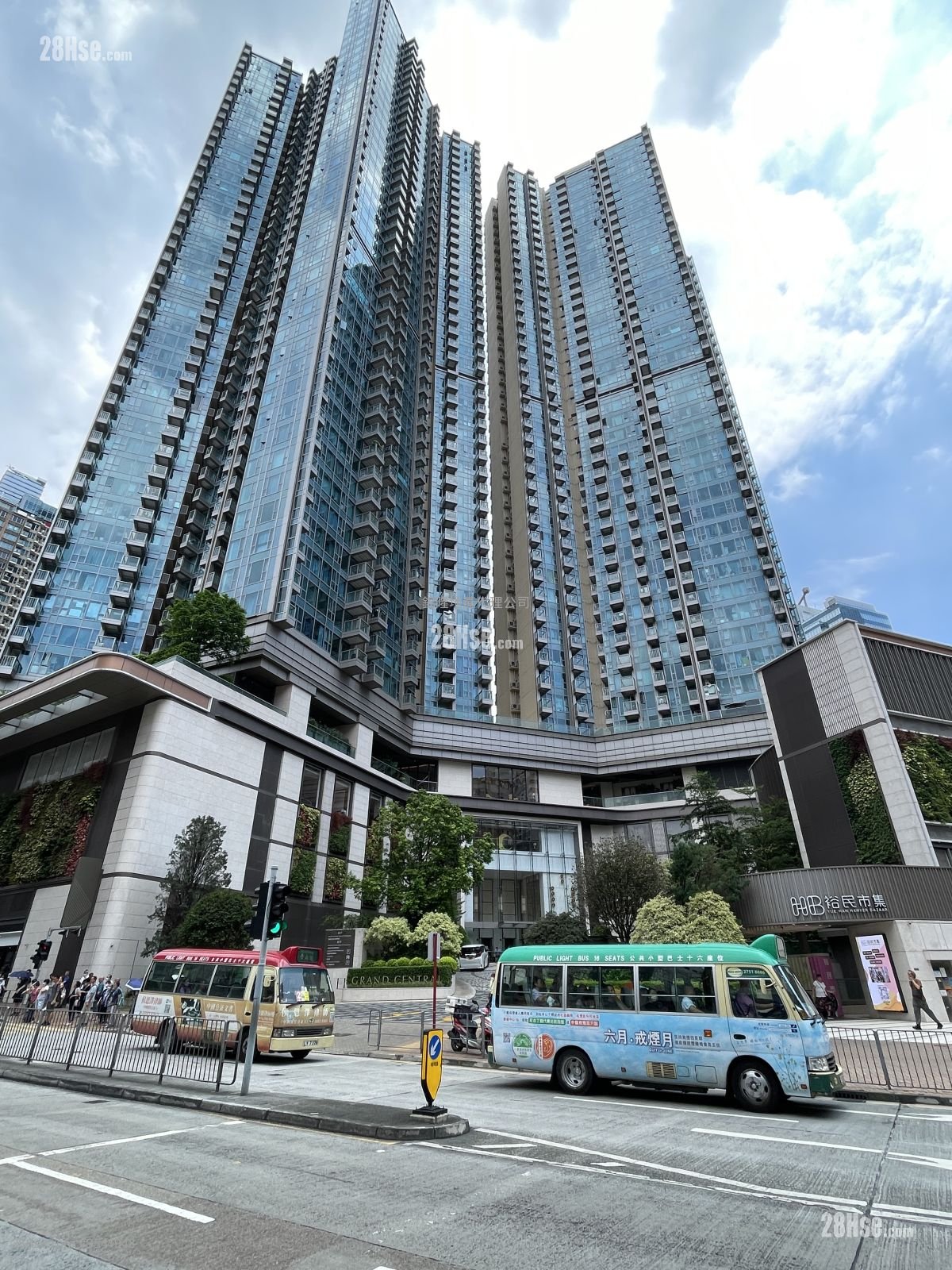 Grand Central Rental 3 Bedrooms , 1 Bathroom 599 ft² ( 55.6 m² )