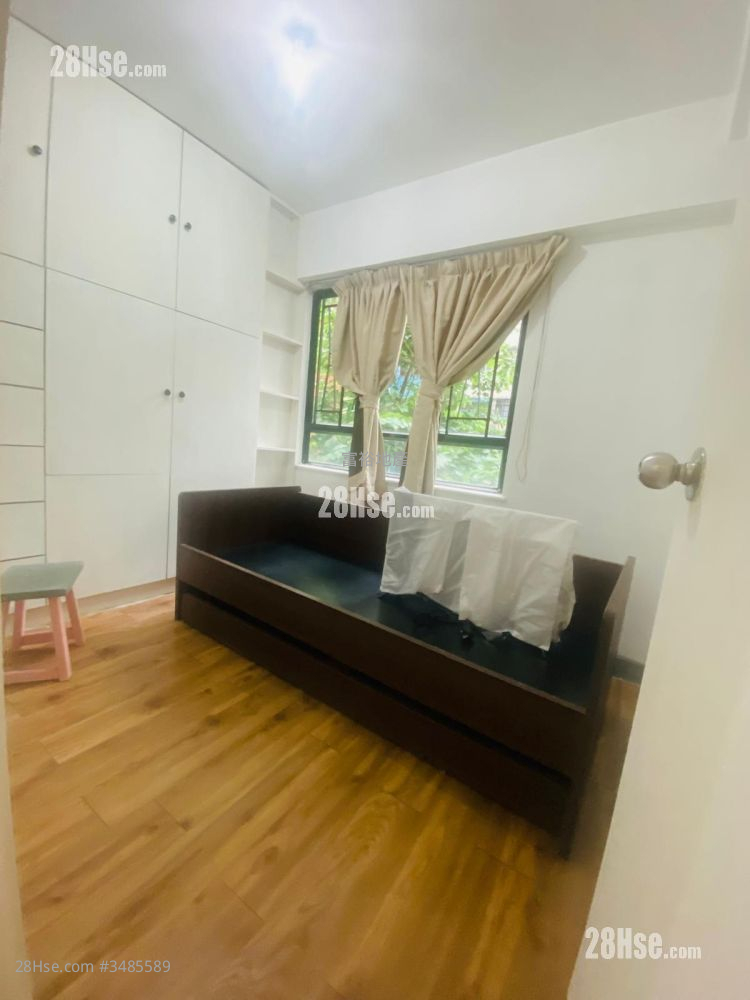 Lascar Court Rental 2 Bedrooms , 1 Bathroom 450 ft² ( 41.8 m² )