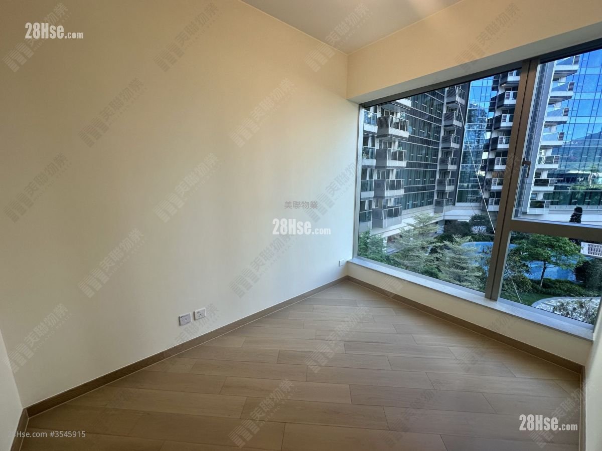 Grand Mayfair  Rental 462 ft² ( 42.9 m² )