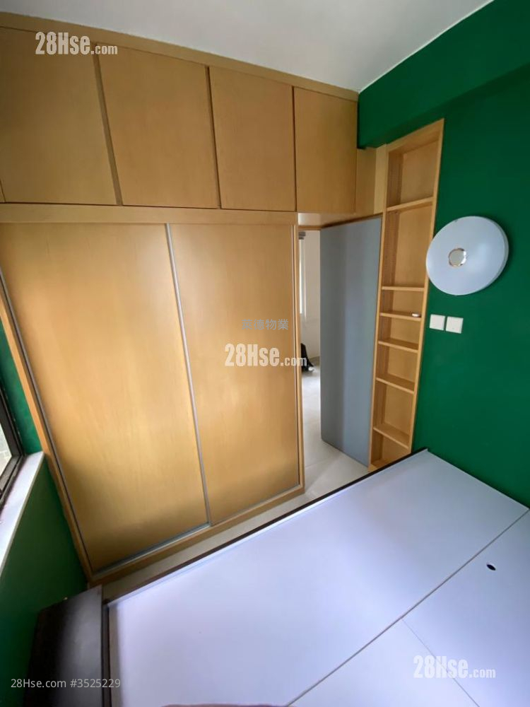 Hang On Building Sell 2 Bedrooms , 1 Bathroom 319 ft² ( 29.6 m² )