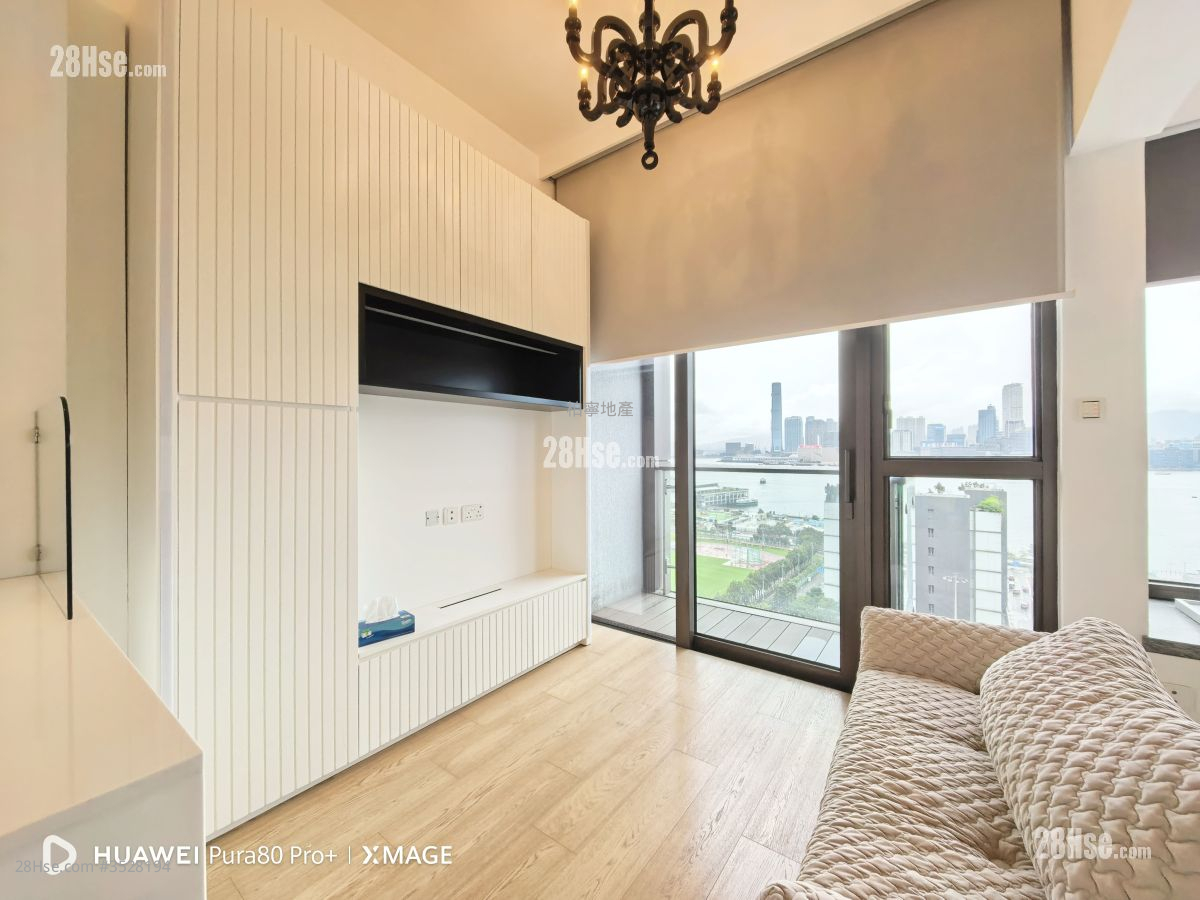 The Gloucester Rental Studio , 1 Bathroom 342 ft² ( 31.8 m² )