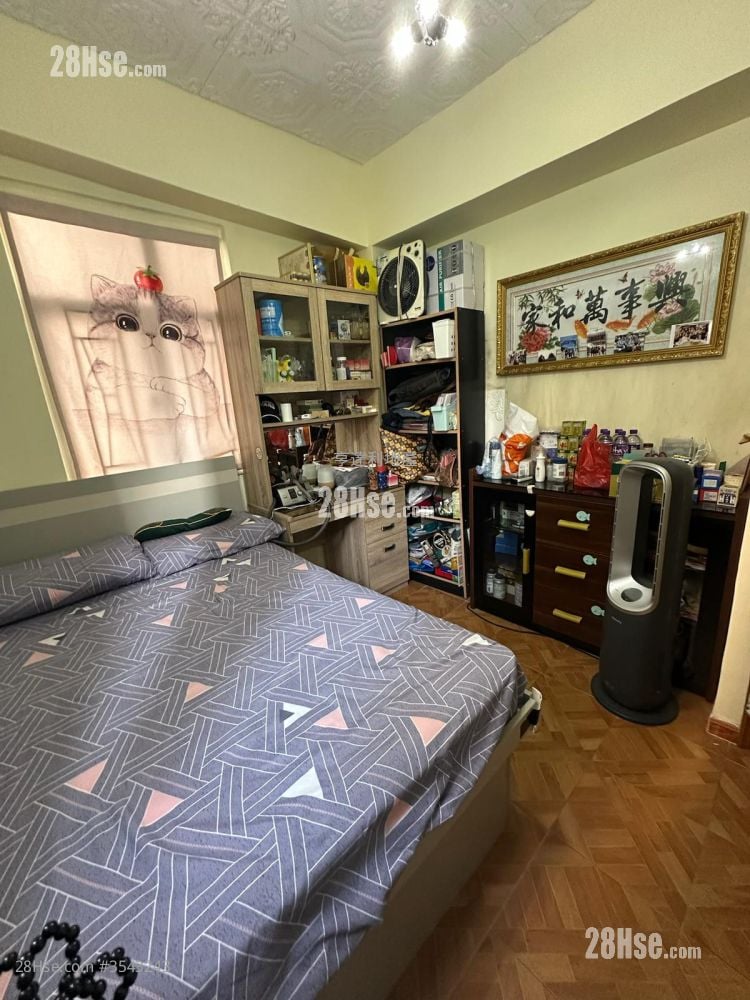 Fung Yuen Building Rental 4 Bedrooms , 1 Bathroom 494 ft² ( 45.9 m² )