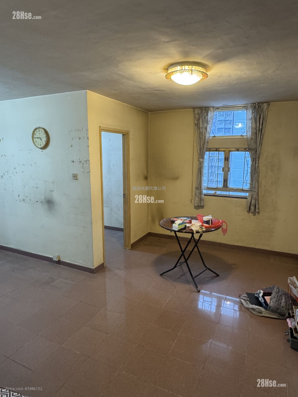 Tsz Oi Court Sell 3 Bedrooms , 1 Bathroom 645 ft² ( 59.9 m² )