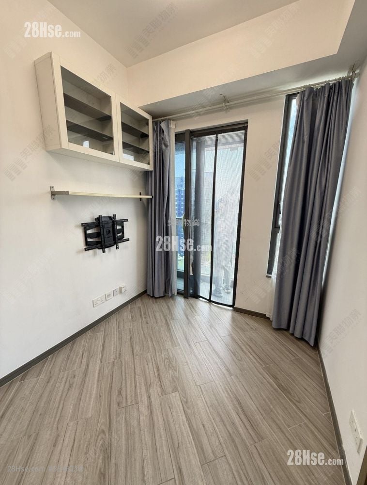 Reach Summit Sell 1 Bedroom 254 ft² ( 23.6 m² )