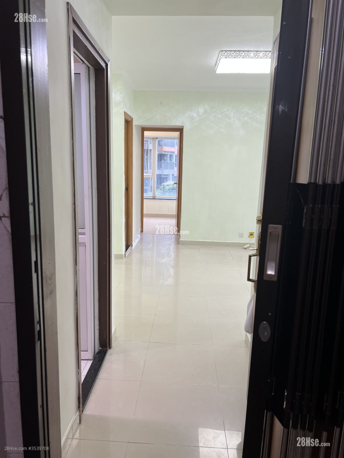 Venice Gardens Rental 2 Bedrooms , 1 Bathroom 457 ft² ( 42.5 m² )