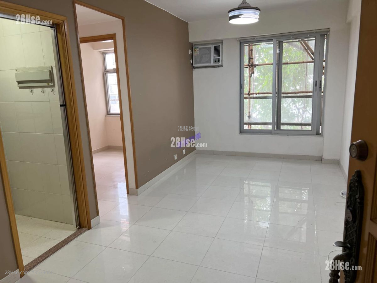 Gar Fook Court Rental 3 Bedrooms , 1 Bathroom 455 ft² ( 42.3 m² )
