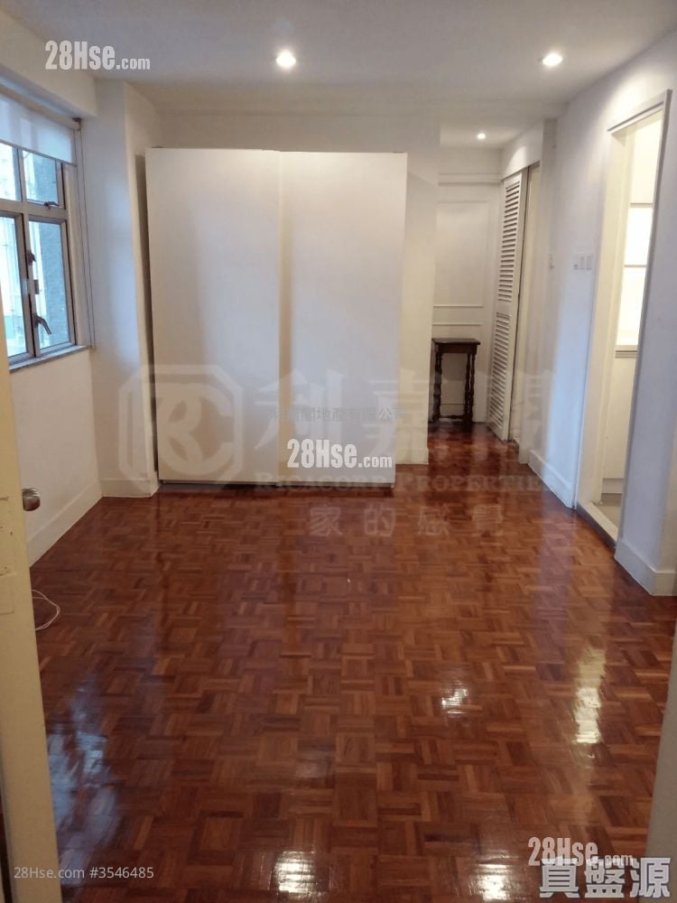 Losion Villa Sell 1 Bedroom , 1 Bathroom 470 ft² ( 43.7 m² )