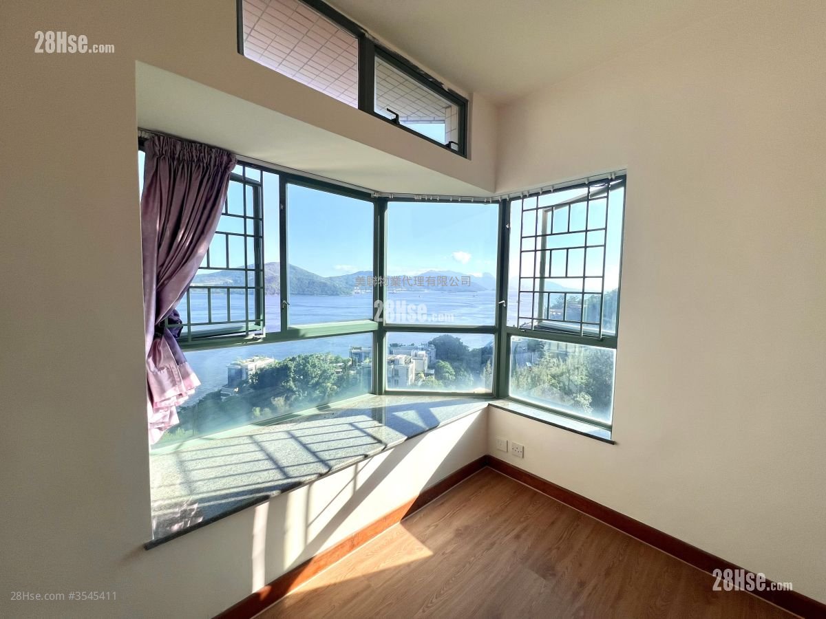Sea Crest Villa Sell 3 Bedrooms , 2 Bathrooms 632 ft² ( 58.7 m² )