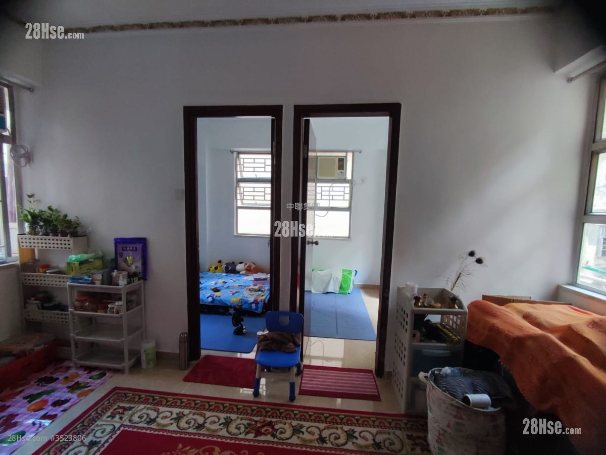 Fu Cheong Building Rental 2 Bedrooms , 1 Bathroom 359 ft² ( 33.4 m² )