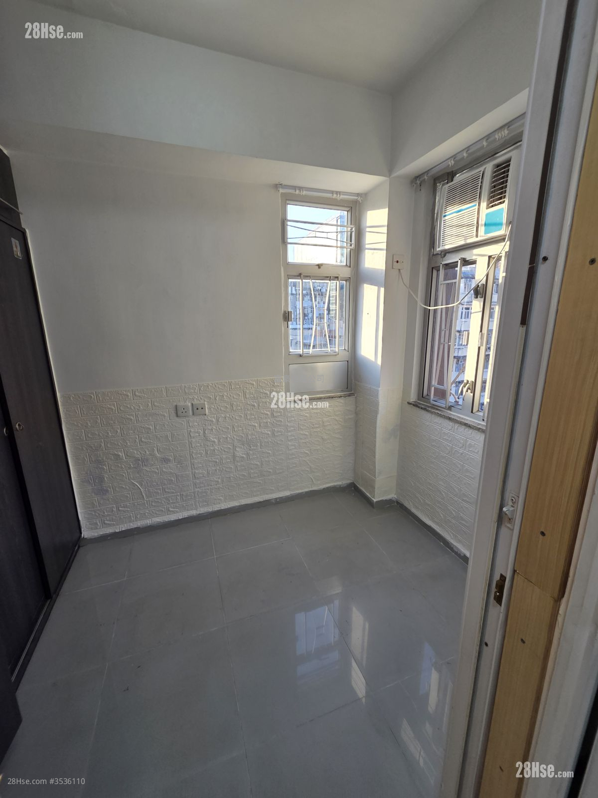 Shun Pong Building Rental 2 Bedrooms , 1 Bathroom 237 ft² ( 22.0 m² )