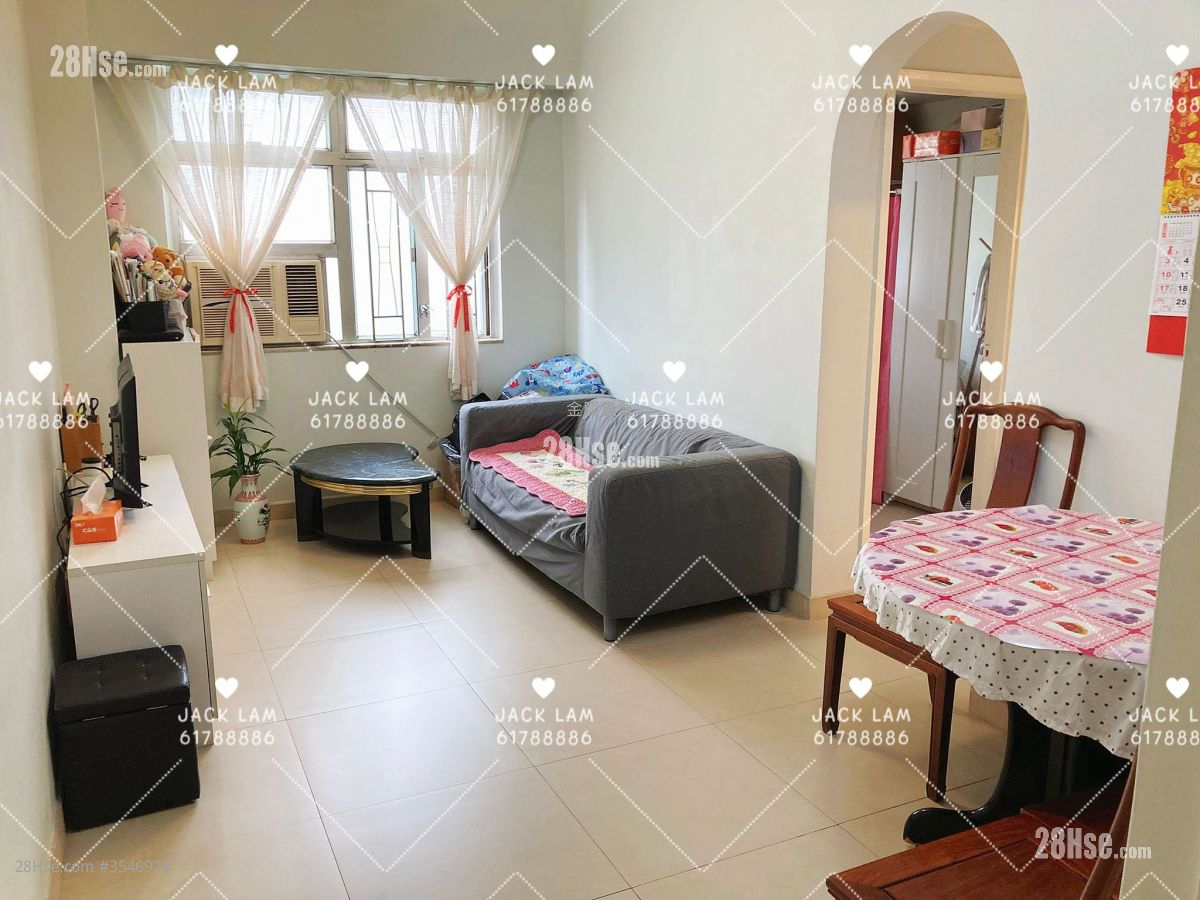 Grandview Building Sell 3 Bedrooms , 1 Bathroom 438 ft² ( 40.7 m² )