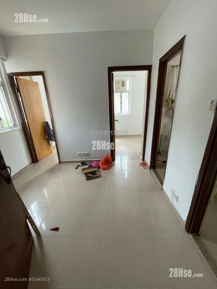 Elly House Rental 2 Bedrooms , 1 Bathroom 293 ft² ( 27.2 m² )