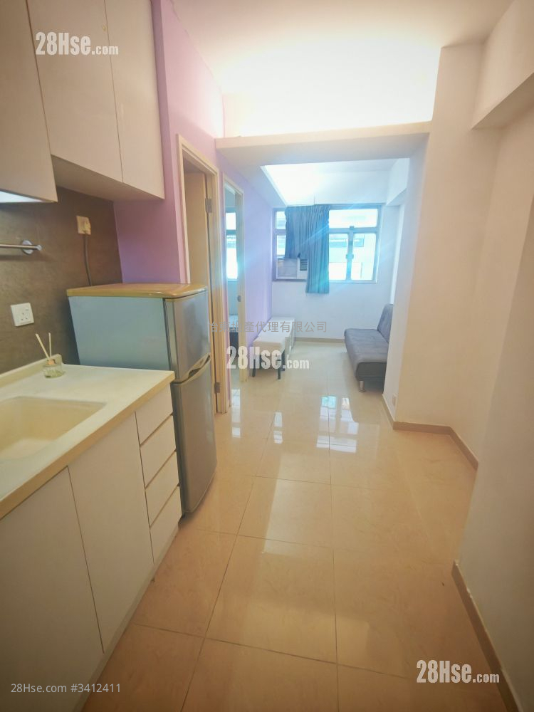 Pak Ling Building Sell 2 Bedrooms , 1 Bathroom 316 ft² ( 29.4 m² )