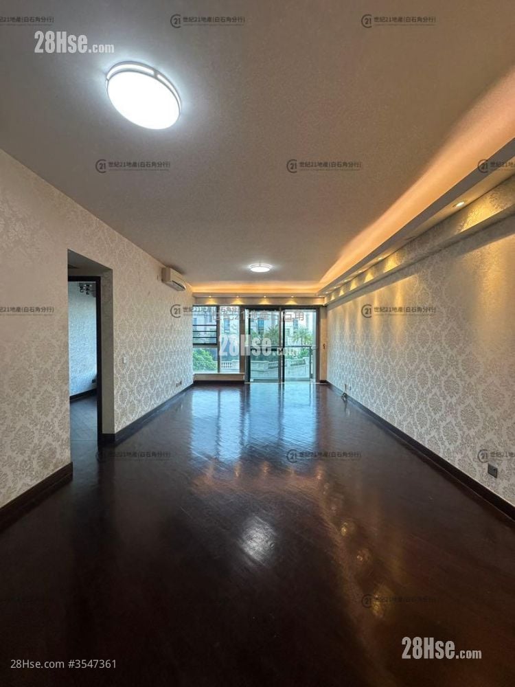 Mayfair By The Sea Rental 4 Bedrooms , 3 Bathrooms 1,395 ft² ( 129.6 m² )