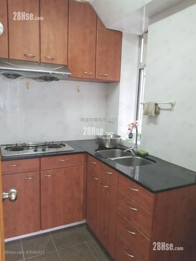 Nan Fung Sun Chuen Rental 3 Bedrooms , 1 Bathroom 515 ft² ( 47.8 m² )