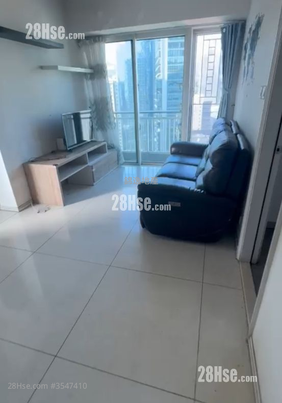 One West Kowloon Rental 2 Bedrooms , 1 Bathroom 521 ft² ( 48.4 m² )