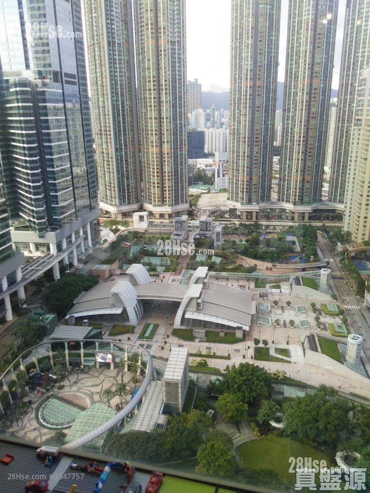 The Harbourside Rental 3 Bedrooms 743 ft² ( 69.0 m² )