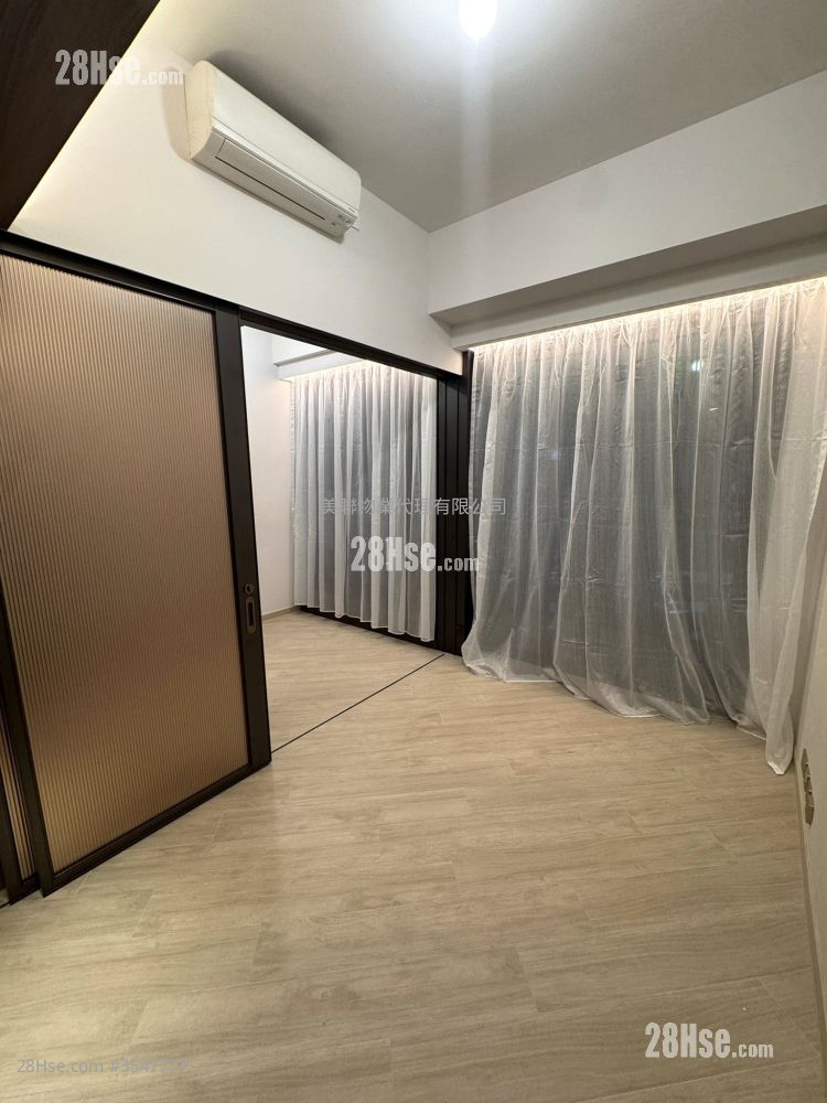 Gateway Square Mile Rental 1 Bedroom , 1 Bathroom 273 ft² ( 25.4 m² )