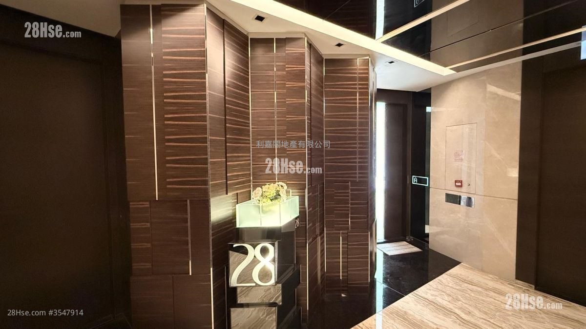 Aria Sell 4 Bedrooms , 3 Bathrooms 1,230 ft² ( 114.3 m² )
