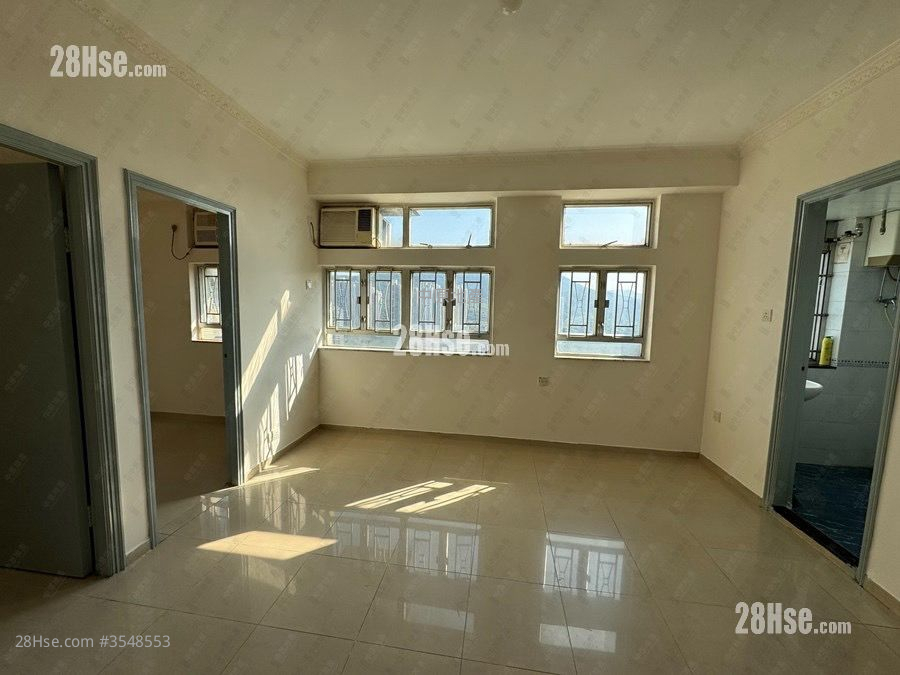 Choi Po Court Sell 2 Bedrooms 363 ft² ( 33.7 m² )