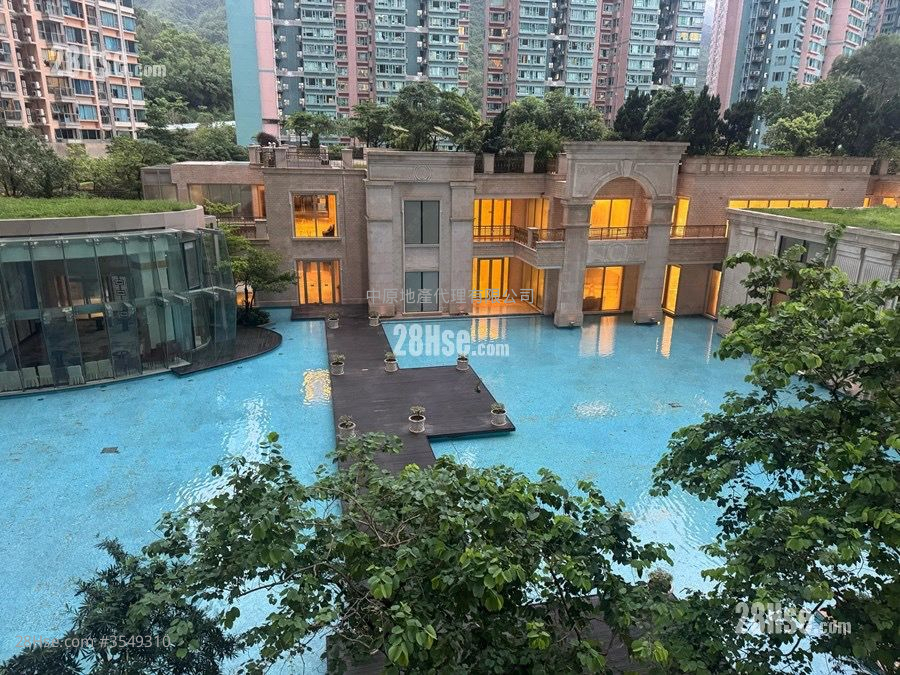 Lake Silver Sell 2 Bedrooms , 1 Bathroom 573 ft² ( 53.2 m² )