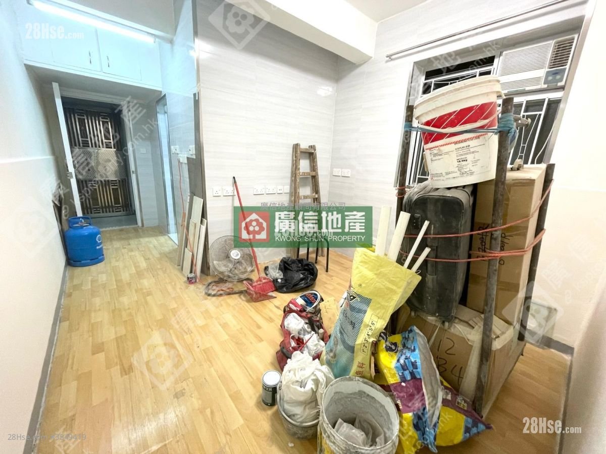 Chung Yuen Building Rental 2 Bedrooms , 1 Bathroom 403 ft² ( 37.4 m² )