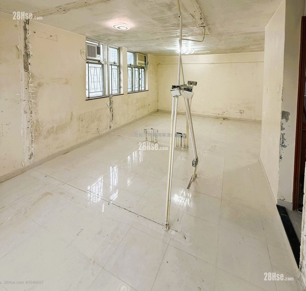 Po Lam Estate Sell 3 Bedrooms , 1 Bathroom 490 ft² ( 45.5 m² )