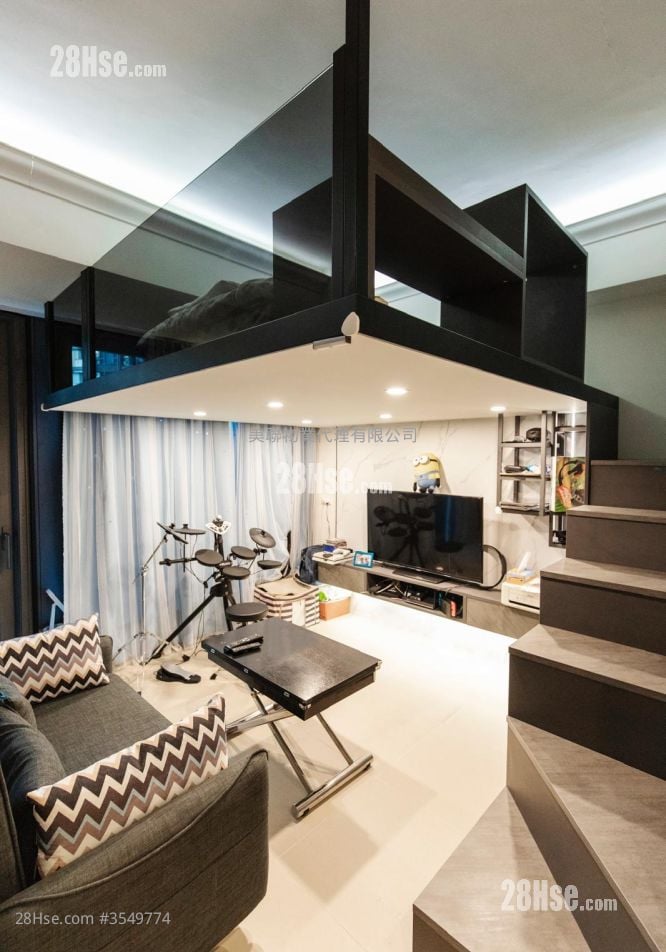 The Bloomsway Sell 309 ft² ( 28.7 m² )