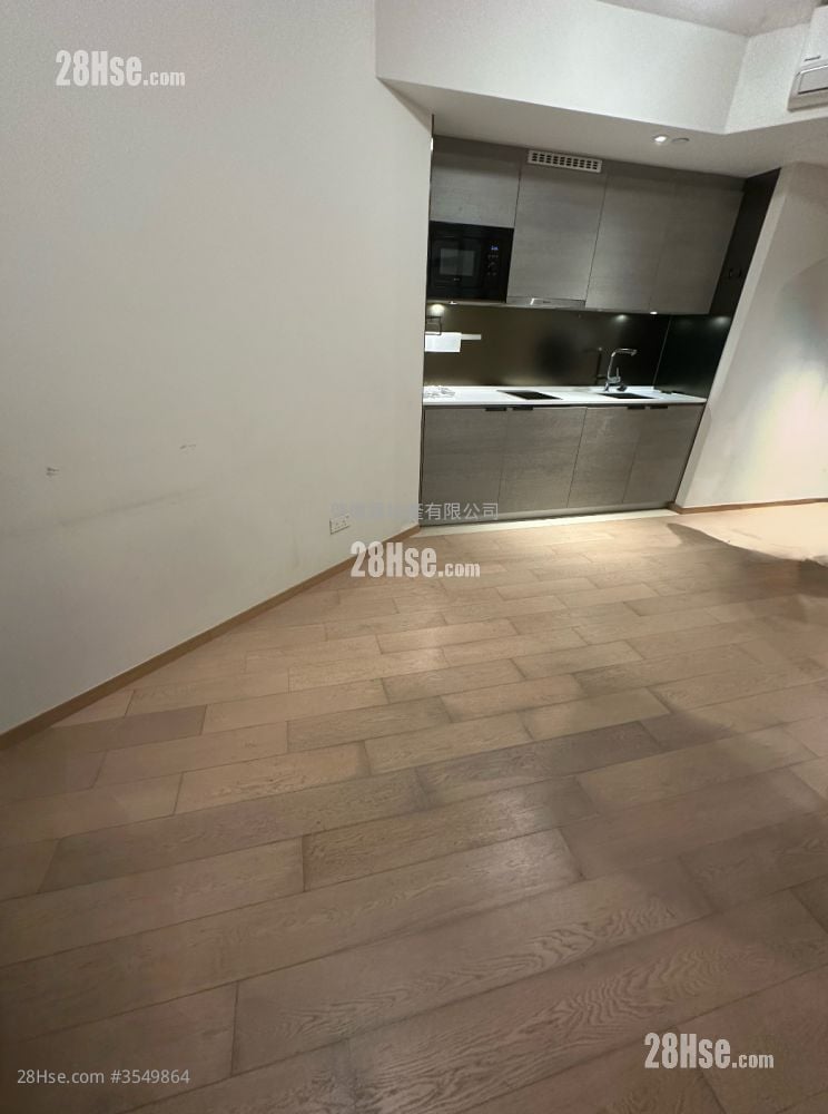 Upper East Rental 1 Bedroom , 1 Bathroom 307 ft² ( 28.5 m² )
