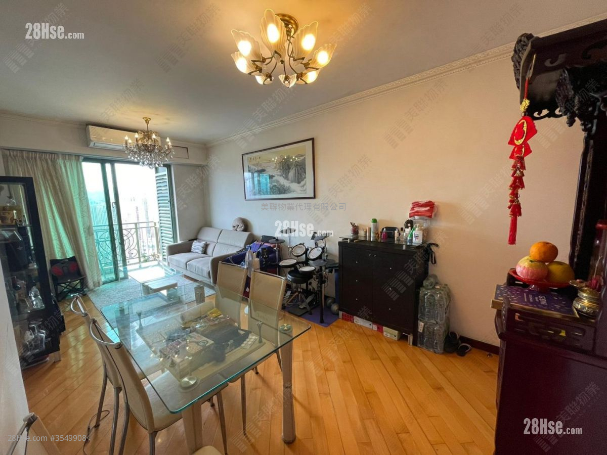 Clear Water Bay 8 Sell 3 Bedrooms , 2 Bathrooms 719 ft² ( 66.8 m² )