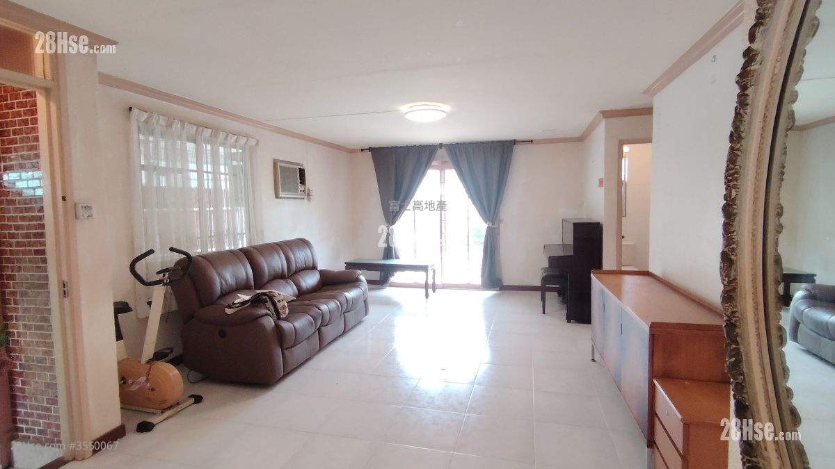 Fairview Park Sell 3 Bedrooms , 2 Bathrooms 1,035 ft² ( 96.2 m² )