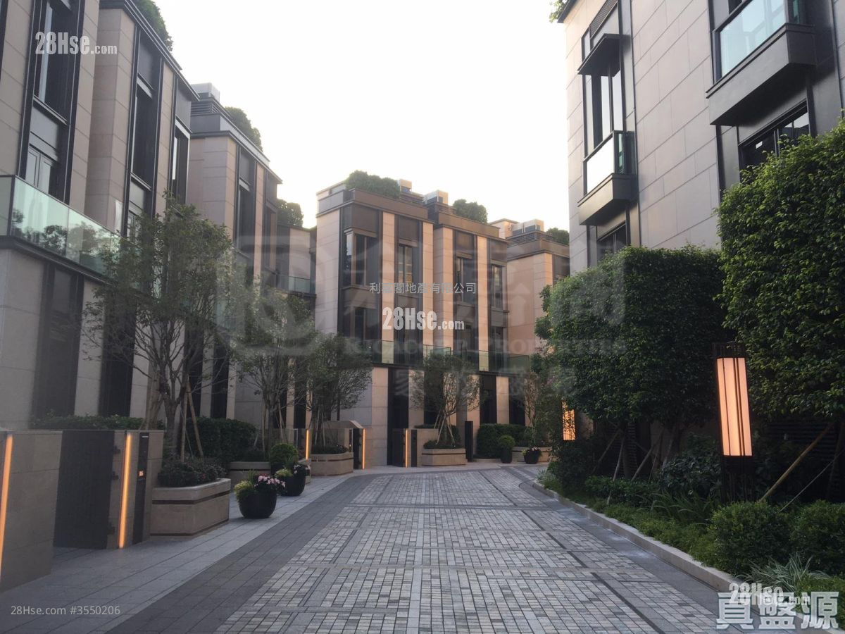 Eden Manor Sell 5+ Bedrooms , 4 Bathrooms 2,659 ft² ( 247.0 m² )