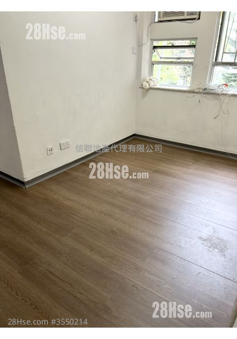 Wing Fai Centre Sell 2 Bedrooms , 1 Bathroom 419 ft² ( 38.9 m² )
