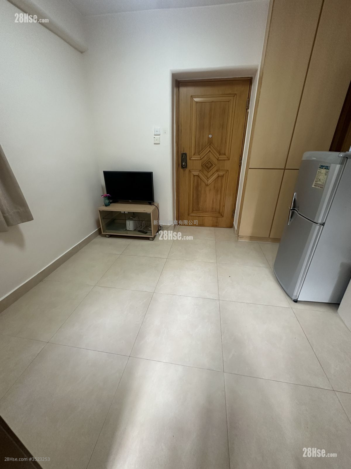 Mountain View Mansion Rental 283 ft² ( 26.3 m² )