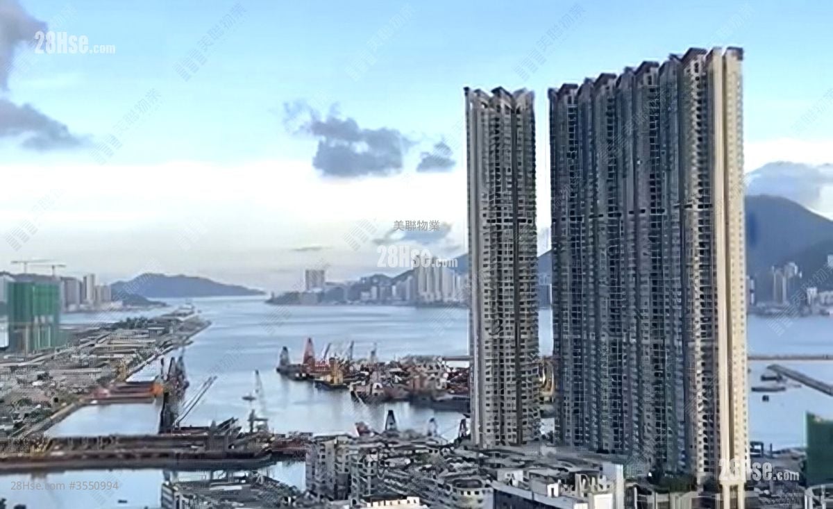 Sky Tower Sell 2 Bedrooms , 1 Bathroom 452 ft² ( 42.0 m² )