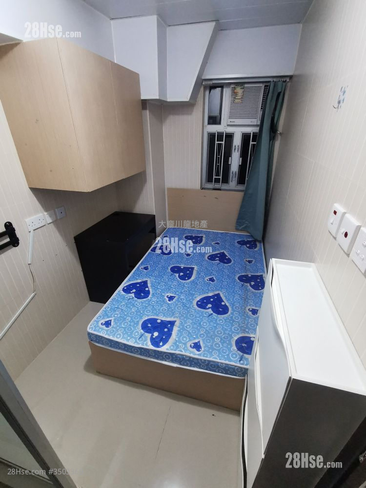 New Un Chau Building Rental Studio , 1 Bathroom 80 ft² ( 7.4 m² )