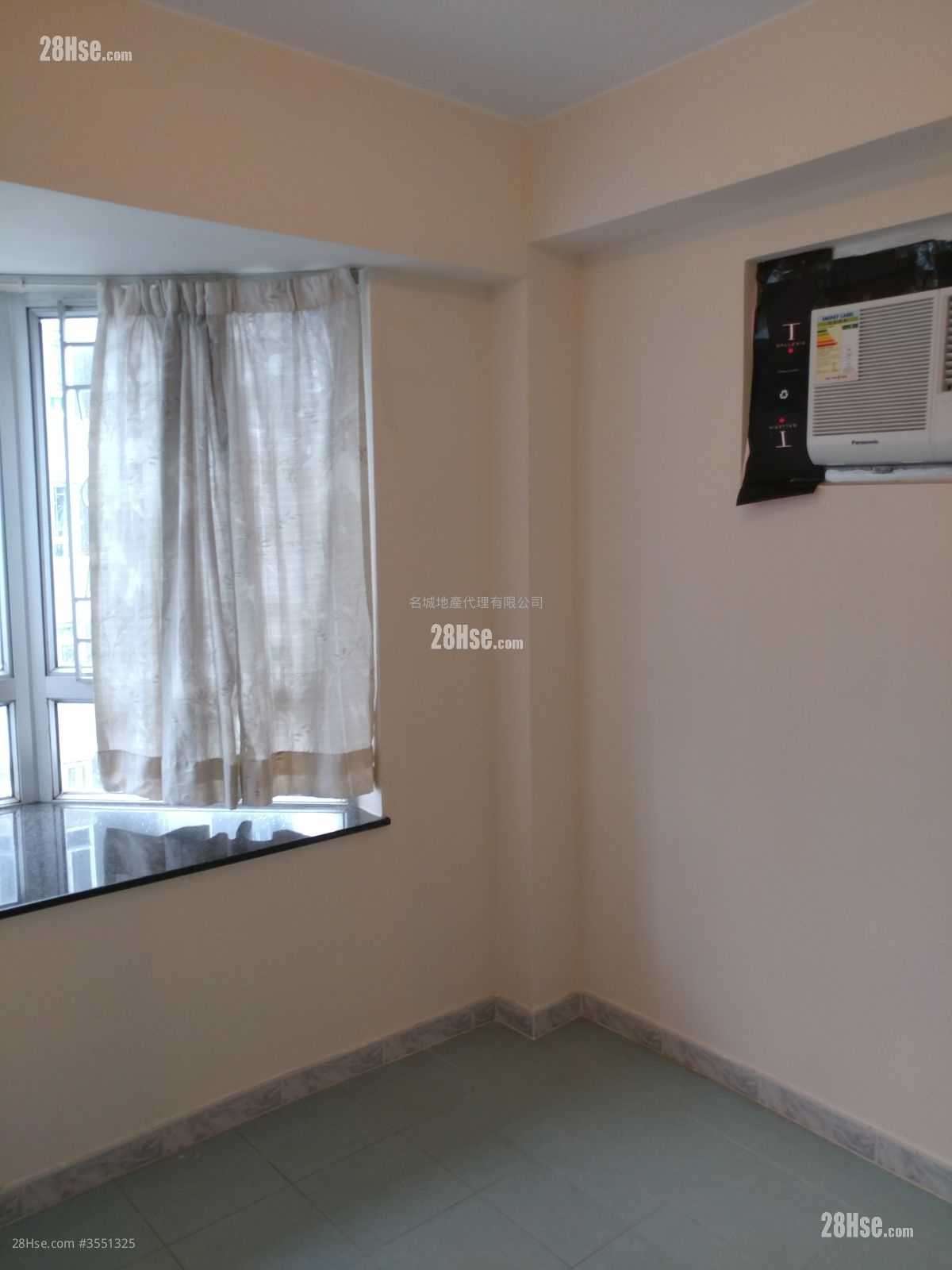 Grandeur Garden Sell 2 Bedrooms , 1 Bathroom 340 ft² ( 31.6 m² )