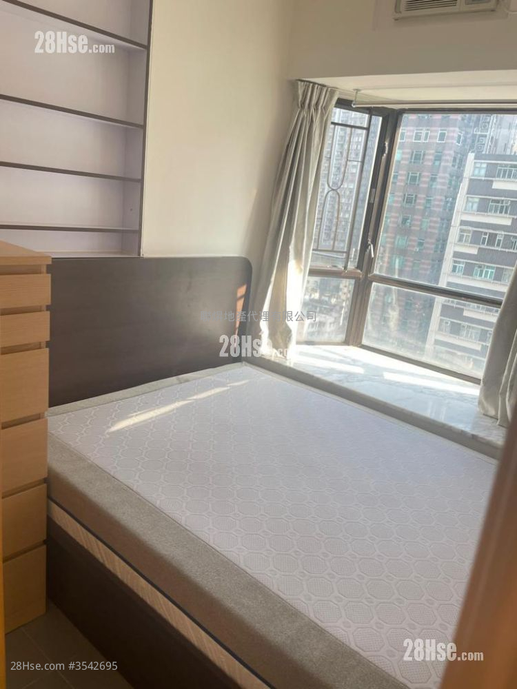 Connaught Garden Sell 2 Bedrooms , 1 Bathroom 310 ft² ( 28.8 m² )