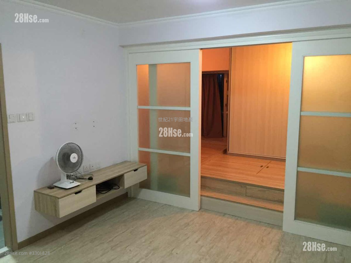 Reve Plaza Sell 2 Bedrooms , 1 Bathroom 410 ft² ( 38.1 m² )