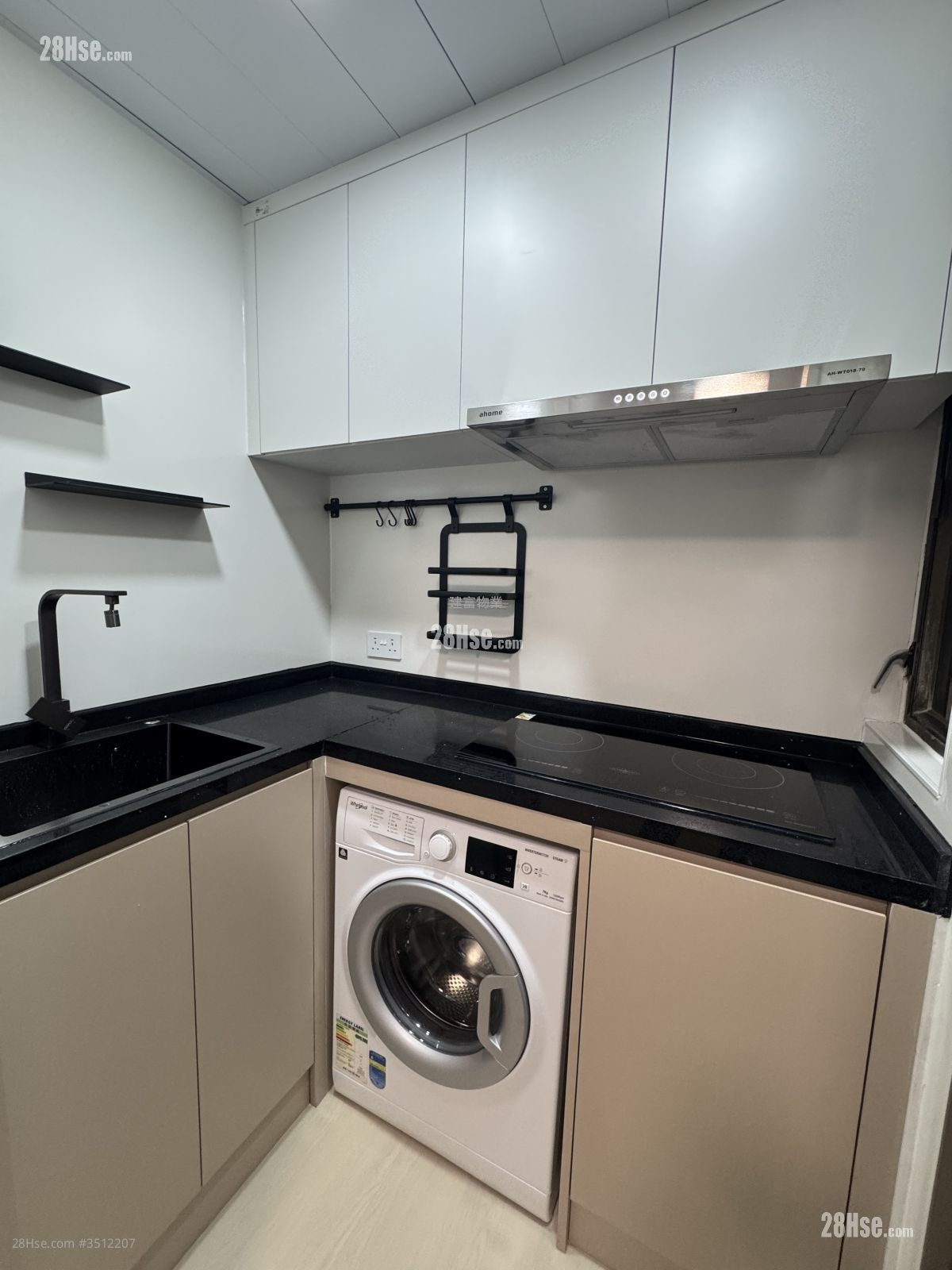 Kong Chian Tower Rental 2 Bedrooms , 1 Bathroom 300 ft² ( 27.9 m² )