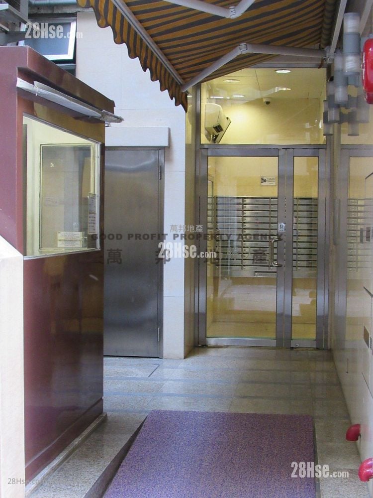 Hip Sing Mansion Rental 2 Bedrooms , 1 Bathroom 425 ft² ( 39.5 m² )