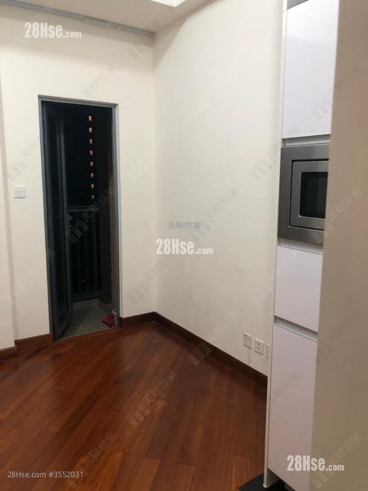 Park Summit Sell 1 Bedroom 332 ft² ( 30.8 m² )