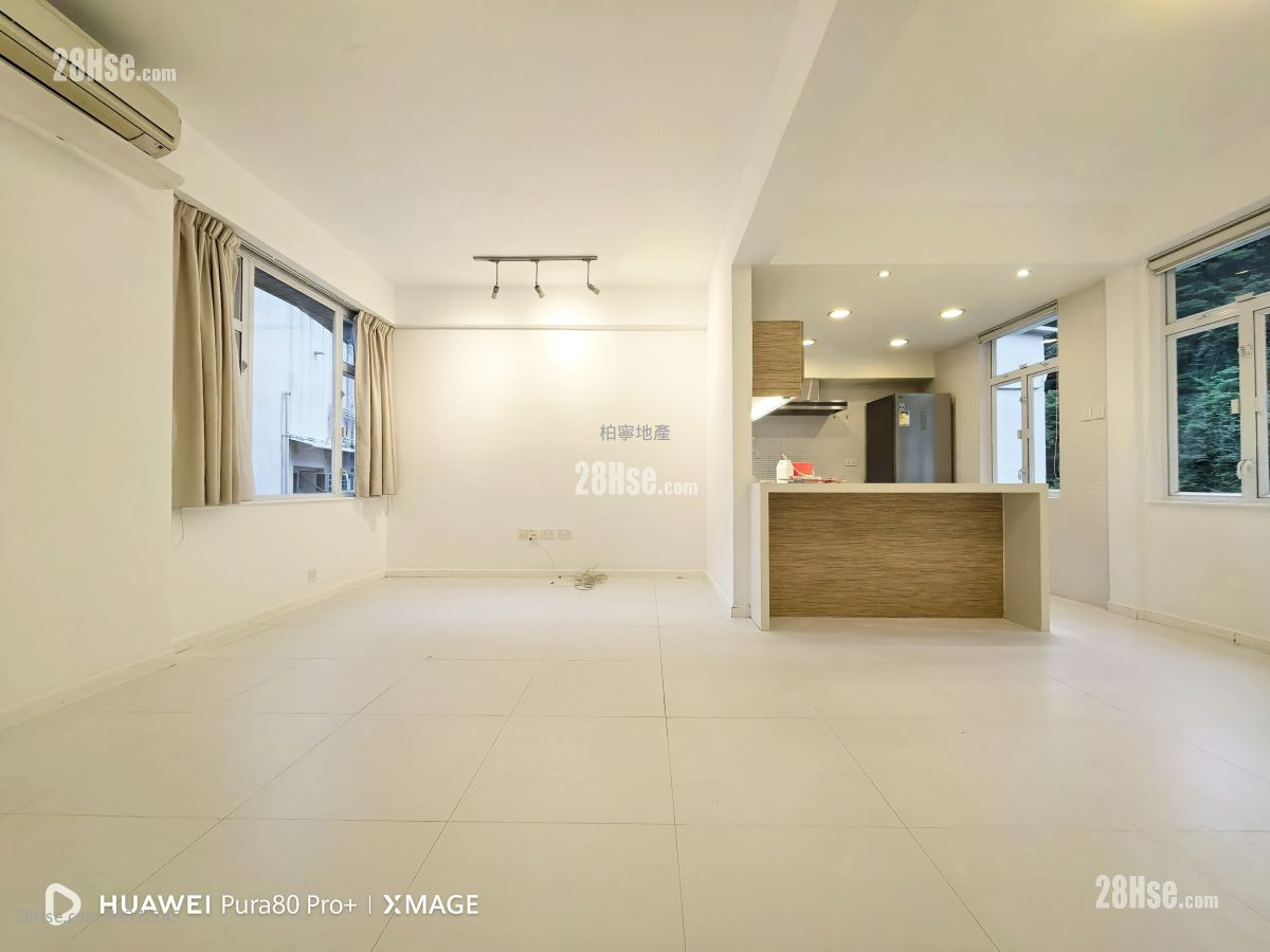 Fortune Building Rental 2 Bedrooms , 2 Bathrooms 755 ft² ( 70.1 m² )