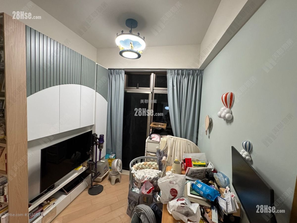 The Woodside Sell 1 Bedroom , 1 Bathroom 391 ft² ( 36.3 m² )