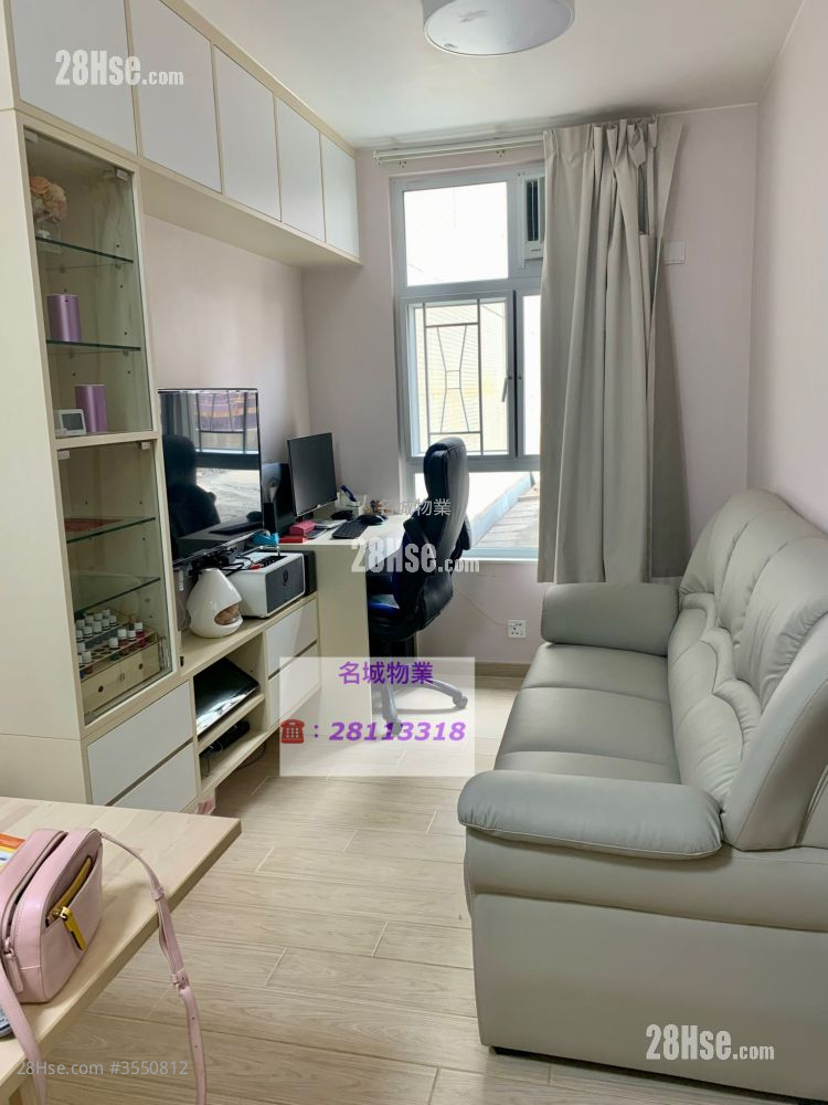 Houston Court Rental 1 Bedroom , 1 Bathroom 292 ft² ( 27.1 m² )
