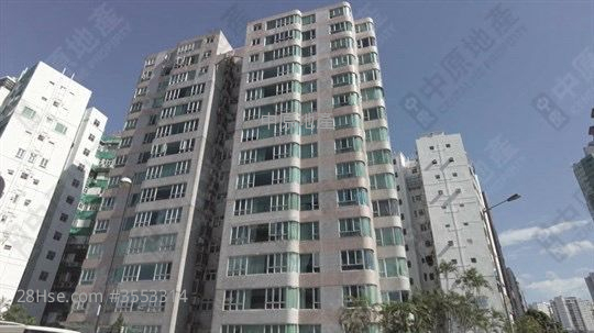 海伦苑 售盘 3 房 1,049 平方尺 ( 97.5 平方米 )