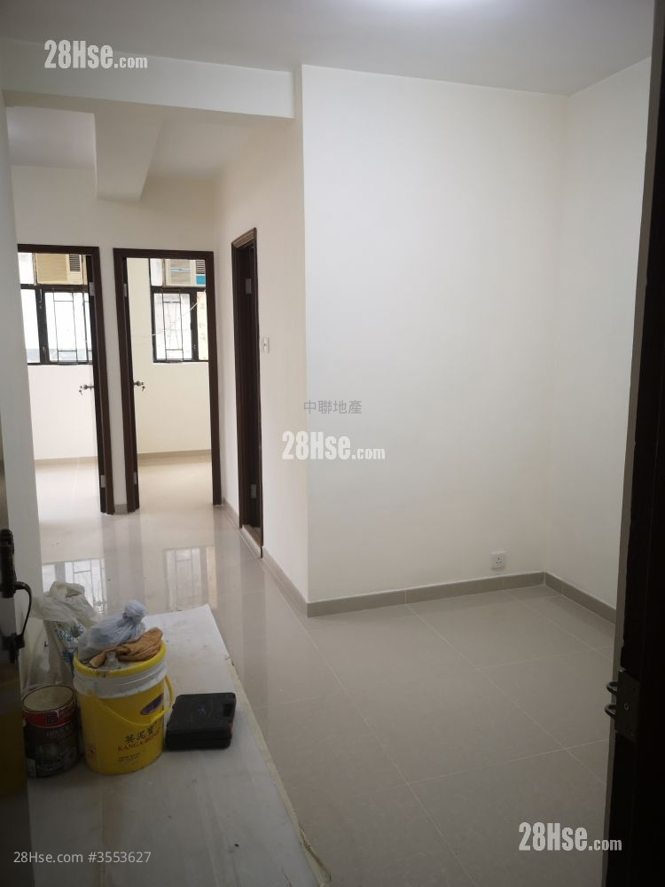 Full Scene Garden Rental 2 Bedrooms , 1 Bathroom 365 ft² ( 33.9 m² )